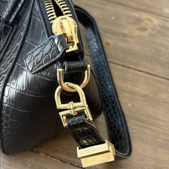 Givenchy Black Croc-Patterned Satchel - Picture 4 of 8